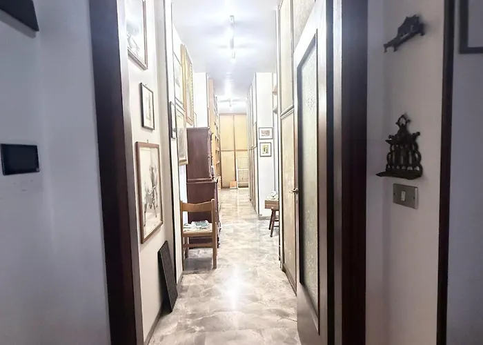 99 Tourist House Lame 112 *