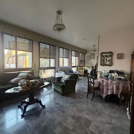 99 Tourist House Lame 112 Apartman Bologna