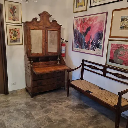 99 Tourist House Lame 112 Apartman