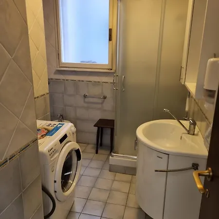 99 Tourist House Lame 112 Appartement *